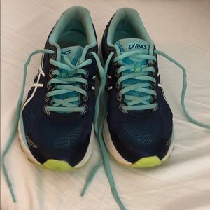 ASICS Running shoes